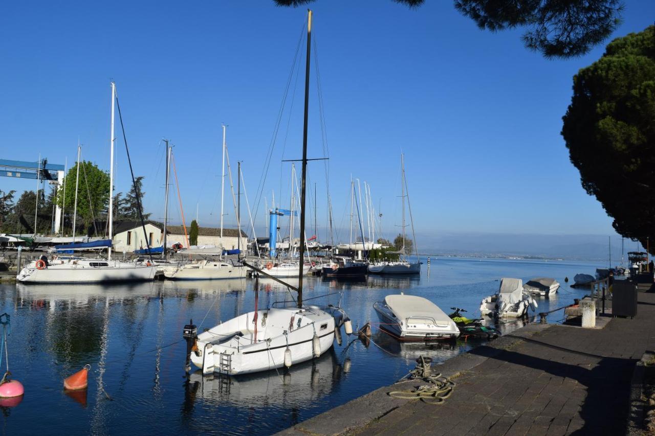 Albergo Trattoria Fioravante Peschiera del Garda Exterior foto